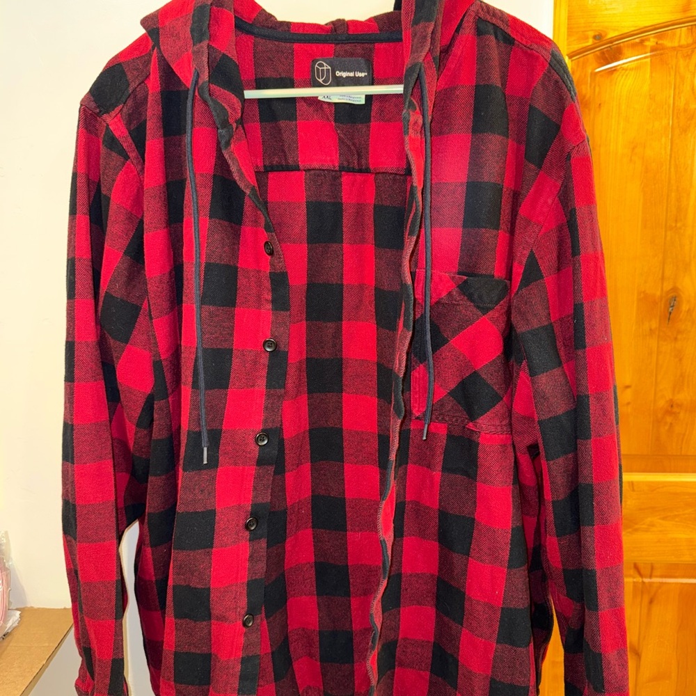 Mens XXL Original Use Red and Black Plaid Button-Up Shirt
